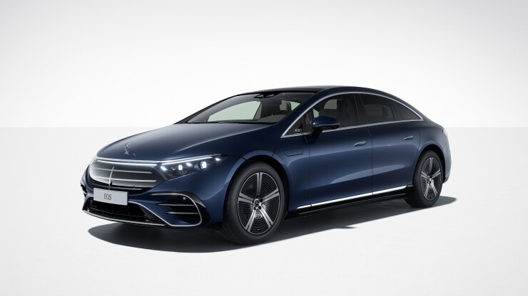 K&uuml;hlerverkleidung mit Applikationen in Chrom 2