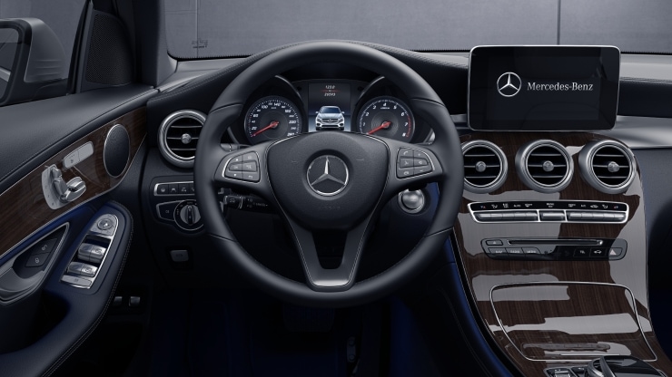 EXCLUSIVE interior 7