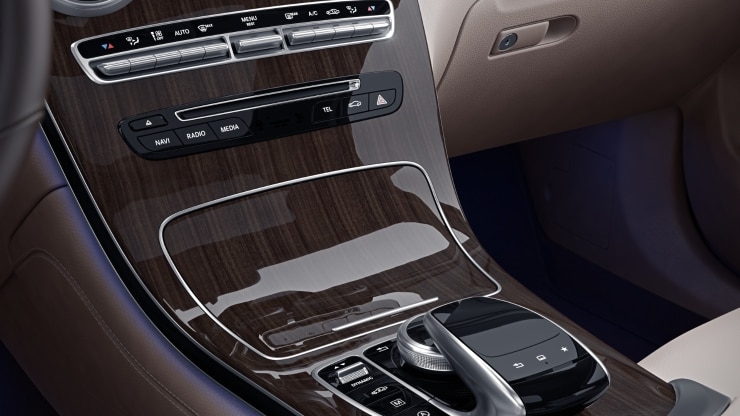 EXCLUSIVE interior 3