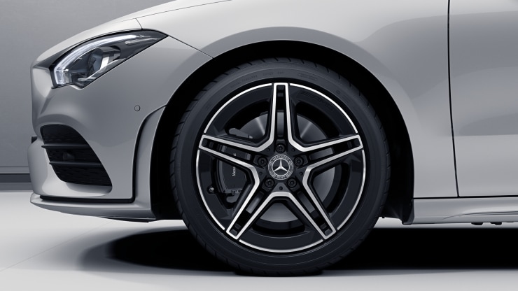 45&comma;7 cm &lpar;18"&rpar; AMG Leichtmetallr&auml;der im 5-Doppelspeichen-Design Bild 1