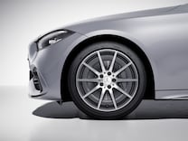 Mercedes-AMG C-Klasse T-Modell Winter-Paket Plus mit 45,7 cm (18") Winter-Kompletträdern