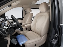 V-Class  Seat cushion length adjustment, driver