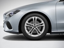 CLA Shooting Brake Winter-Paket Plus mit 43,2 cm (17") Winter-Kompletträdern