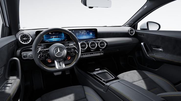 Serienausstattung Mercedes-AMG f&uuml;r Mercedes-AMG A 45 S 4MATIC&plus; 4