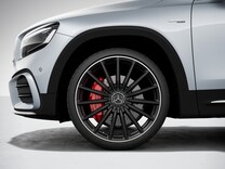 Mercedes-AMG GLB 紅色煞車卡鉗