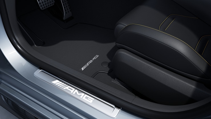 Einstiegsleisten mit "Mercedes-Benz" Schriftzug&comma; beleuchtet und mit Wechselcover Bild 1