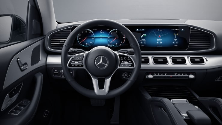 Serienausstattung Interieur Bild 1