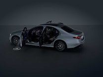 Klasa S Oświetlenie ambient z projekcją logo marki