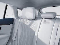 EQS Saloon Luxury rear head restraints
