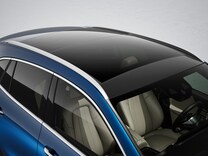 Mercedes-AMG GLA Panoramic sliding sunroof
