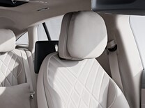 EQS Sedan Luxury head restraints in the front