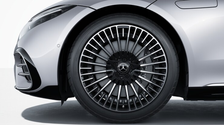 53&comma;3 cm &lpar;21"&rpar; AMG Leichtmetallr&auml;der im Vielspeichen-Design Bild 1