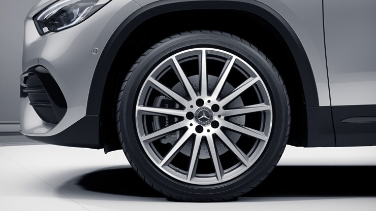 20" AMG Leichtmetallr&auml;der im Vielspeichen-Design Bild 1