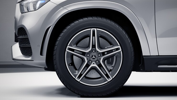 50&comma;8 cm &lpar;20"&rpar; AMG Leichtmetallr&auml;der im 5-Doppelspeichen-Design Bild 1