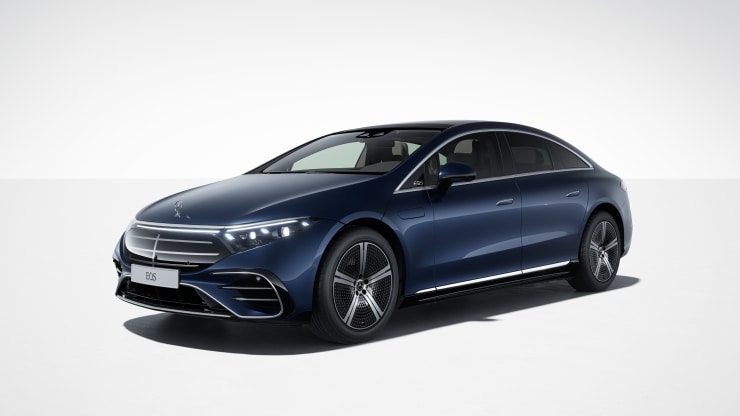 K&uuml;hlerverkleidung mit Applikationen in Chrom 2