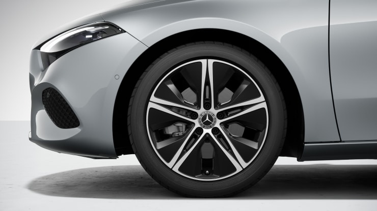 45&comma;7 cm &lpar;18"&rpar; Leichtmetallr&auml;der im 5-Doppelspeichen-Design Bild 1