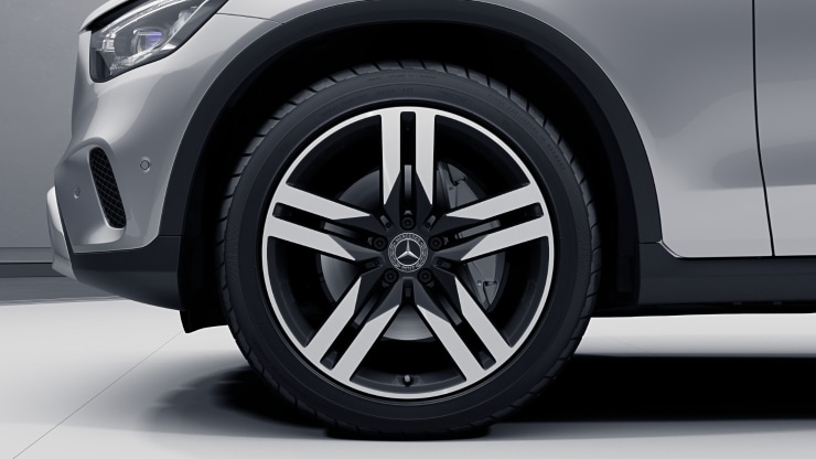 50&comma;8 cm &lpar;20"&rpar; Leichtmetallr&auml;der im 5-Doppelspeichen-Design Bild 1