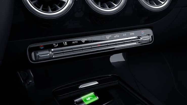 Ablagefach in Mittelkonsole mit Rollo Bild 1