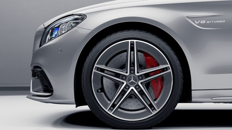 48&comma;3 cm &lpar;19"&rpar; AMG Leichtmetallr&auml;der im 5-Doppelspeichen-Design Bild 1