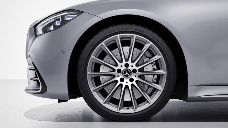 50&comma;8 cm &lpar;20"&rpar; AMG Leichtmetallr&auml;der im Vielspeichen-Design Bild 1