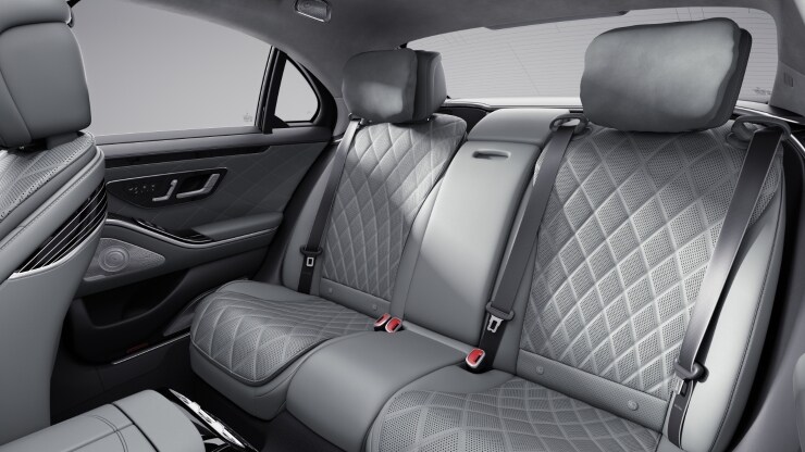 Nacken- und Schulterheizung im Fond 1