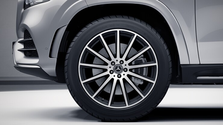 55&comma;9 cm &lpar;22"&rpar; AMG Leichtmetallr&auml;der im Vielspeichen-Design Bild 1