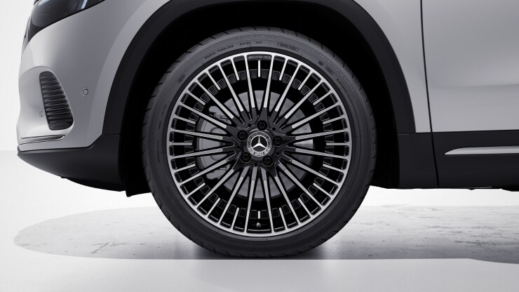 Llantas de aleaci&oacute;n AMG de 50&comma;8 cm &lpar;20"&rpar; multirradio color negro brillante y pulidas Imagen 1