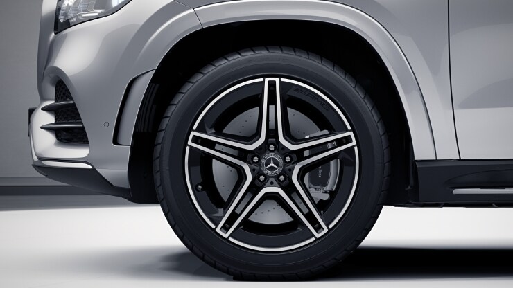 53&comma;3 cm &lpar;21"&rpar; AMG Leichtmetallr&auml;der im 5-Doppelspeichen-Design Bild 1