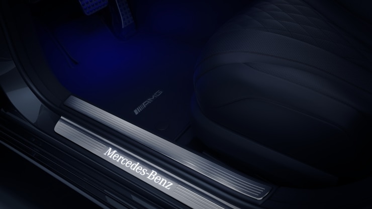 Baguettes de seuil &eacute;clair&eacute;es avec monogramme "Mercedes-Benz"&comma; "AMG" ou "MAYBACH" &agrave; l'avant Image 1