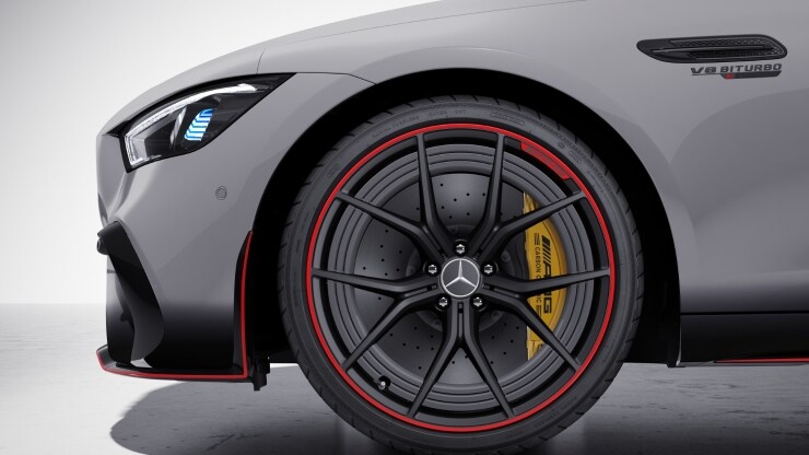 53,3 cm (21") AMG Schmiederäder im 5-Doppelspeichen-Design Bild 1