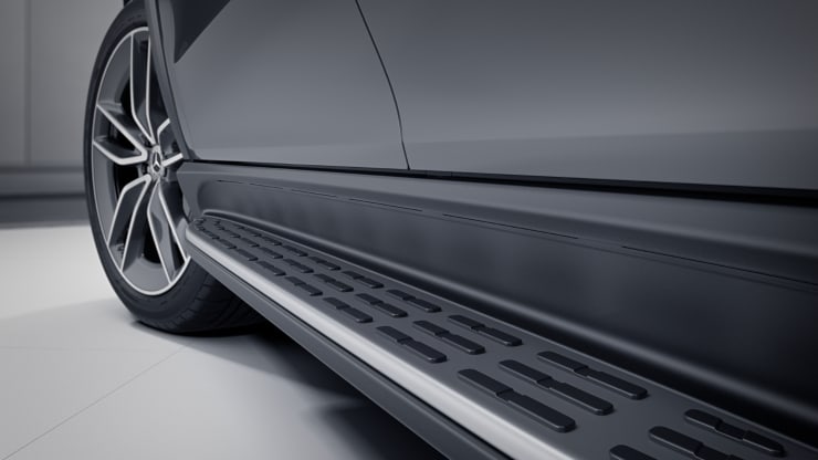 Marchepieds &eacute;clair&eacute;s en finition aluminium avec picots en caoutchouc 2