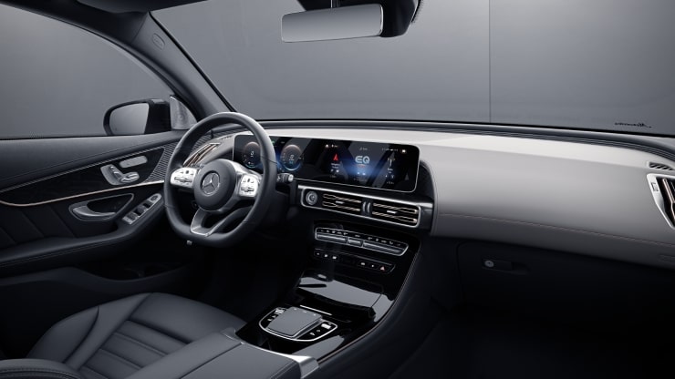 Instrumententafel in Ledernachbildung Nappa-Optik Bild 1