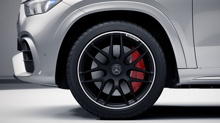 AMG Hochleistungs-Verbundbremsanlage Bild 1