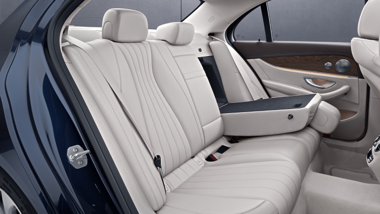 Sitzlehnen im Fond klappbar 4