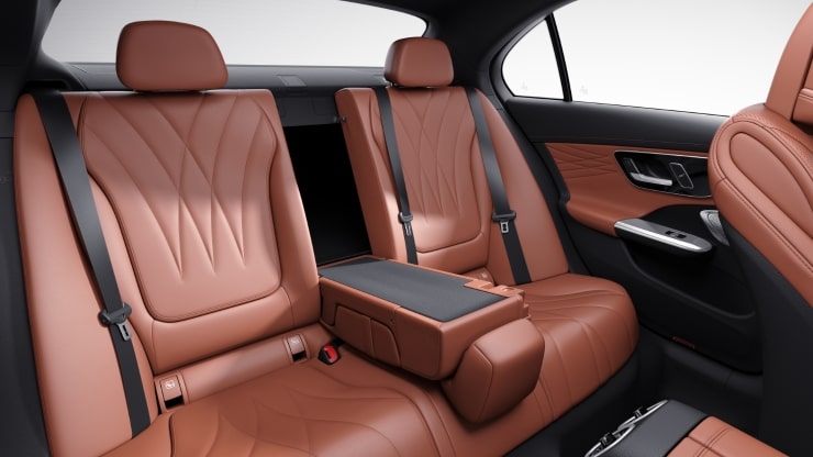 Sitzlehnen im Fond klappbar 2