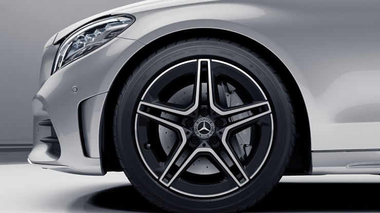 45,7 cm (18") AMG Leichtmetallräder im 5-Speichen-Design Bild 1