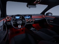 A-Class Sedan 環景式內裝照明(含64色氛圍燈)