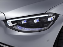 S-Class Sedan L 多光束智慧型數位頭燈含動態投影迎賓功能