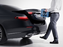 S-Class Sedan L HANDS-FREE行李廂蓋感應啟閉