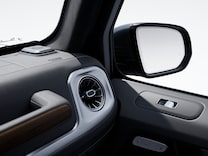 G-Class ระบบเสียงรอบทิศทาง Burmester surround sound