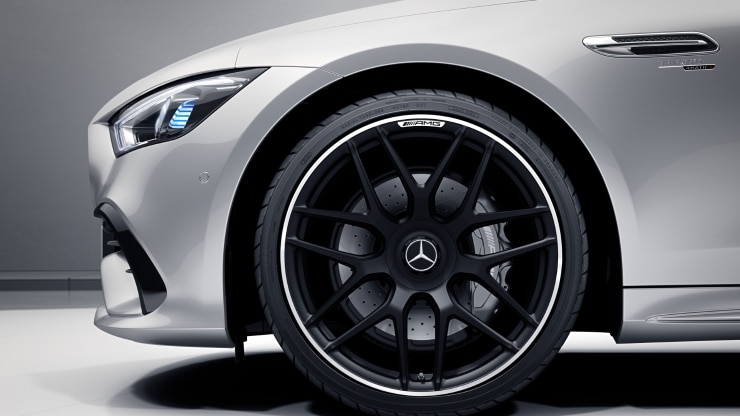 53,3 cm (21") AMG Schmiederäder im Kreuzspeichen-Design Bild 1