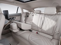 EQS Saloon Tính năng gập ghế sau để chở đồ