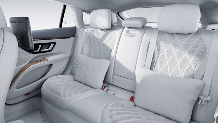 Multikontursitze im Fond 1