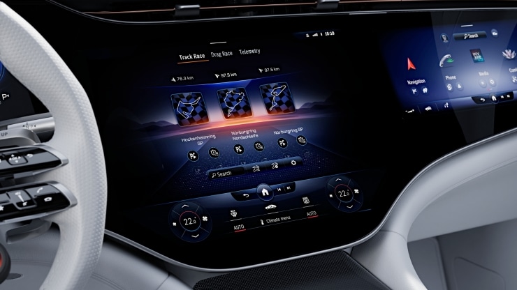 Digitales Extra&colon; AMG TRACK PACE 1