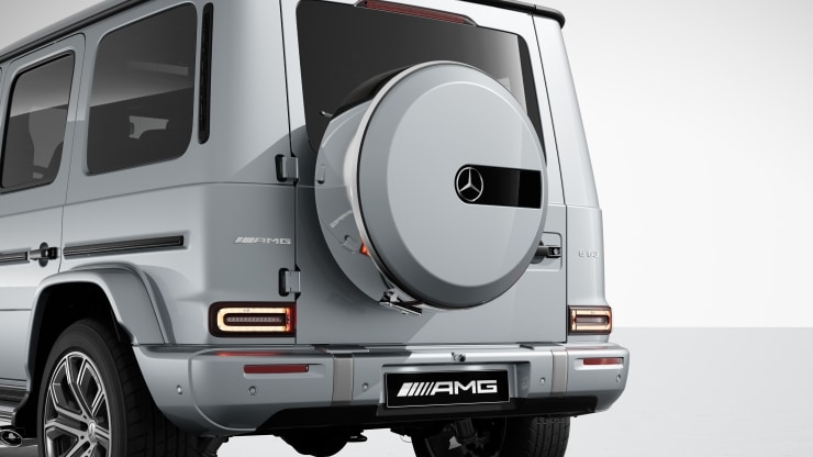 Ersatzradabdeckung in Wagenfarbe mit Ersatzradring in Edelstahl 2