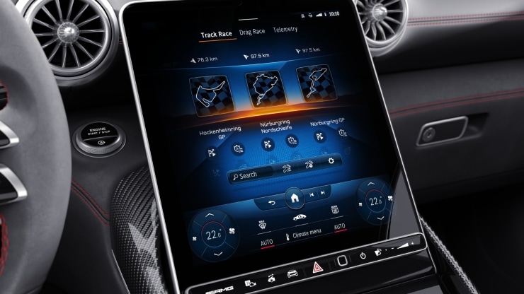 Digitales Extra&colon; AMG TRACK PACE 1