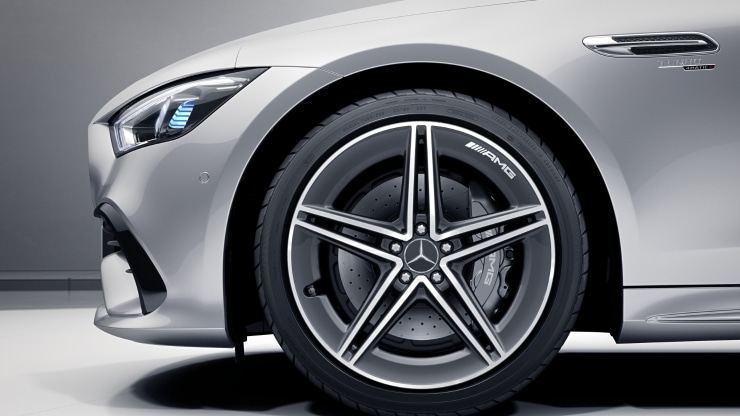50,8 cm (20") AMG Leichtmetallräder im 5-Doppelspeichen-Design Bild 1