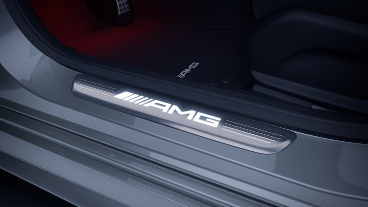 AMG Einstiegsleisten mit "AMG" Schriftzug, beleuchtet und mit Wechselcover Bild 1