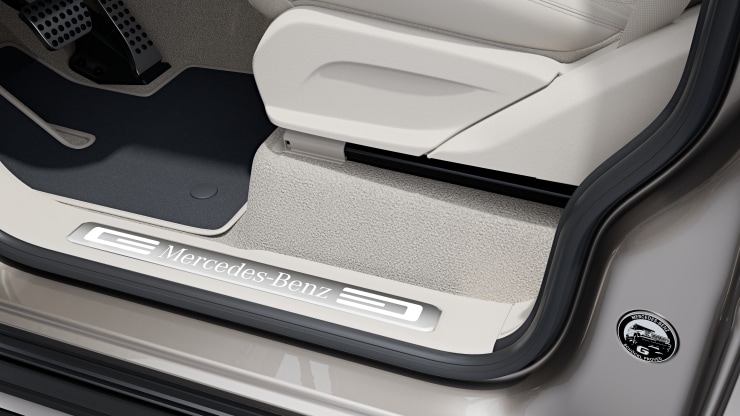 Fu&szlig;matten schwarz mit Kontrastziernaht 1