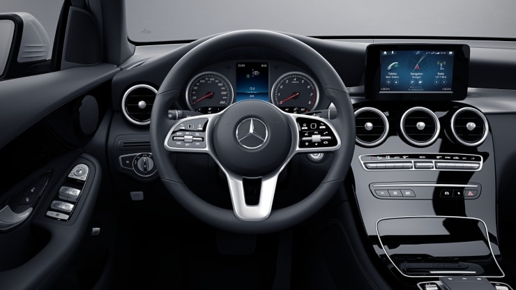 Serienausstattung Interieur Bild 1